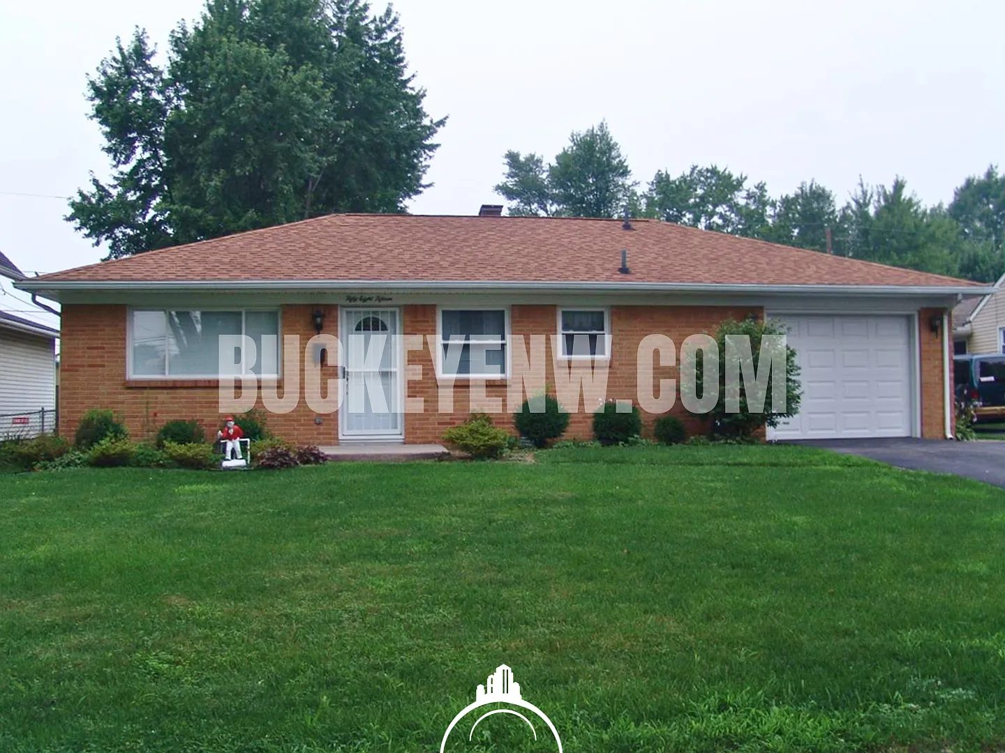 3 Bedroom House — Photo 1