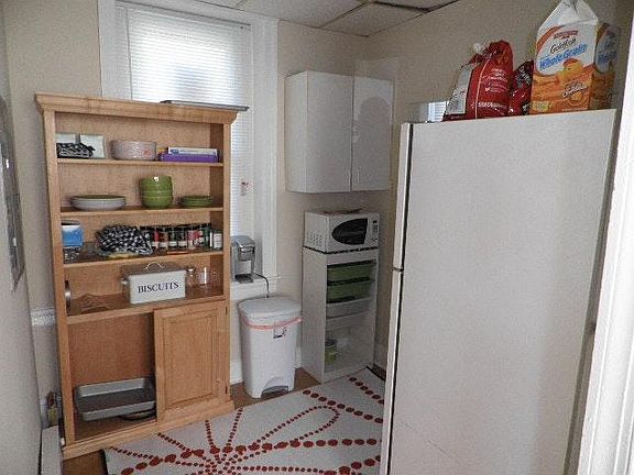 past tenant's setup of kitchen