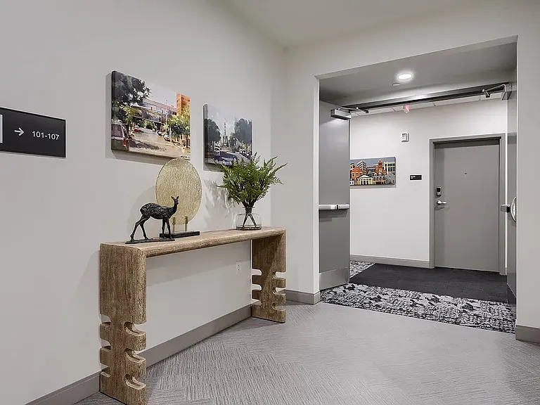 Gallery 118 — Photo 35