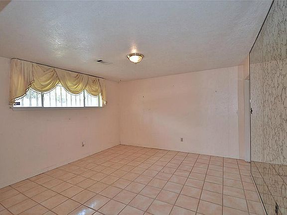 4th image of 209 Stonehenge Ln