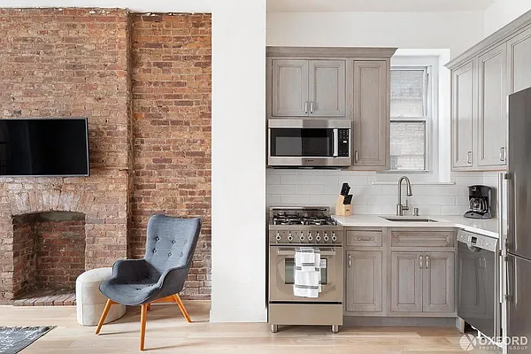 Rented by Oxford Property Group | media 8