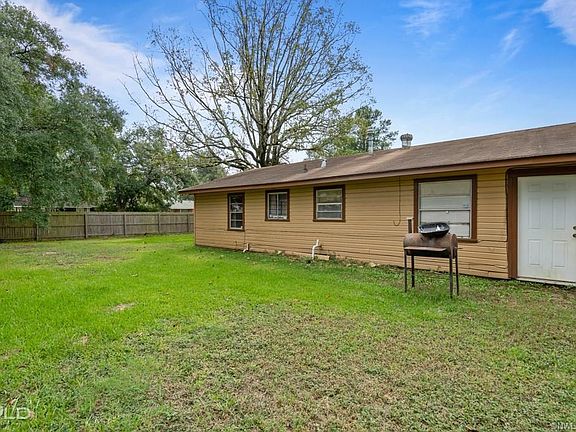 5th image of 3020 Gaywood St