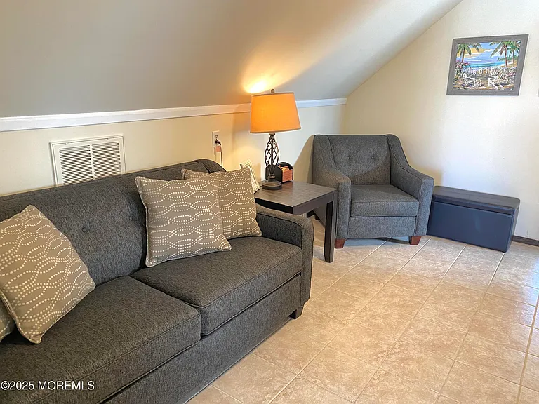 19 Diane Ln — Photo 20