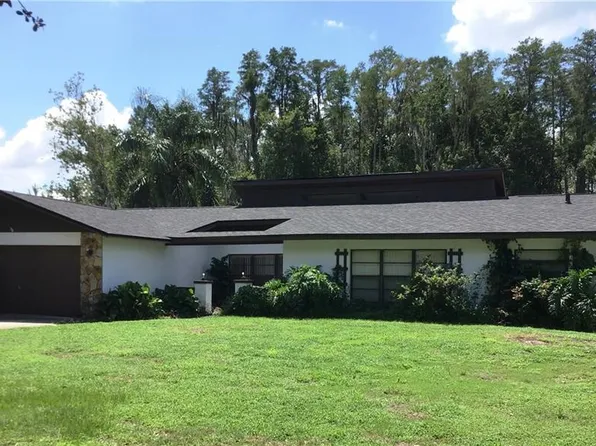 4545 Debbie Ln, Lutz, FL 33559