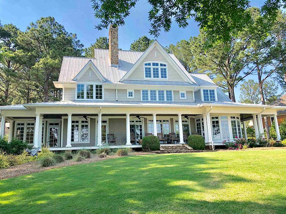 1st image of 107 Meadow Woods Ln