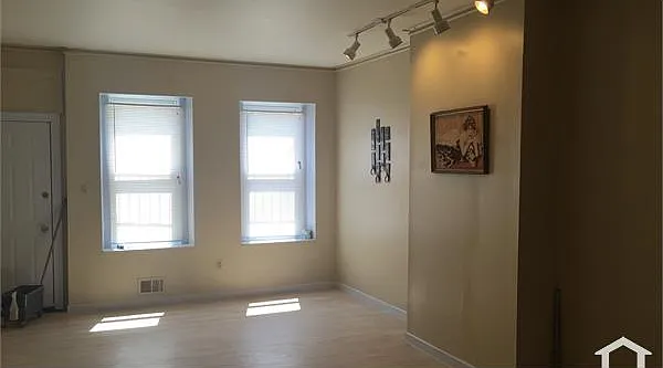 5 bed, 1706 sqft, $1,850 — Photo 3