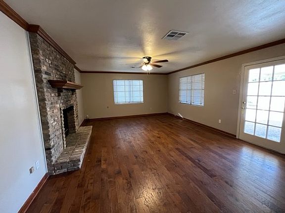 2nd image of 3103 Nashville Ave