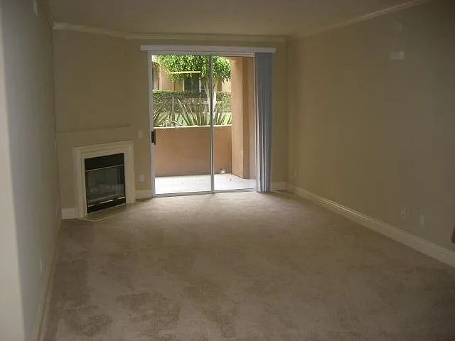 12374 Carmel Country Rd #H109 — Photo 2