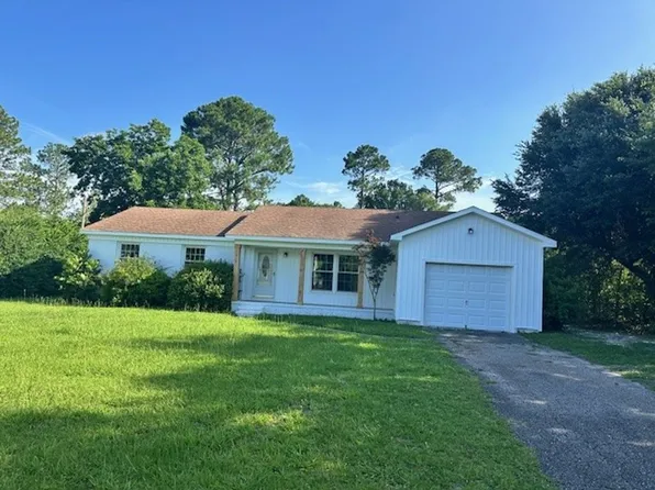 5121 Lord Tennyson Rd, Wilmington, NC 28405