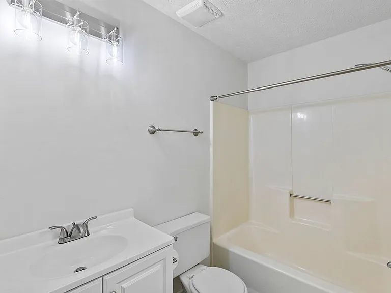 52 Woodcock Dr — Photo 17