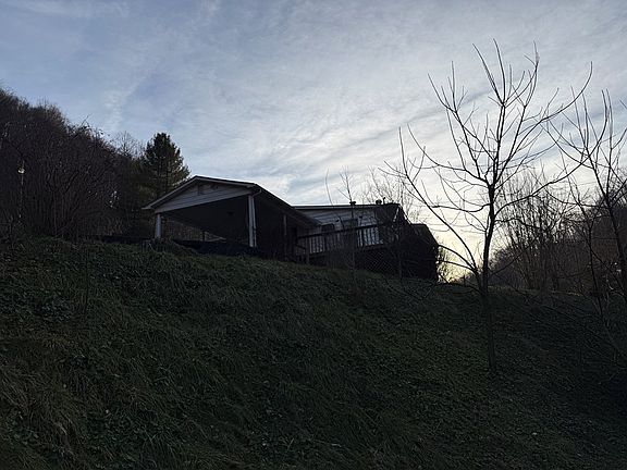 4th image of 7016 Hurricane Creek Rd