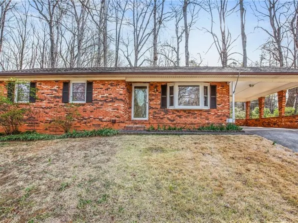 170 Norma Ln, Advance, NC 27006