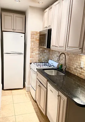 Rented by Compass | media 11