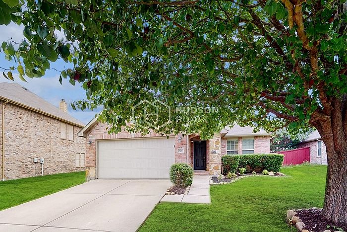 1st image of 528 Blue Sage Dr