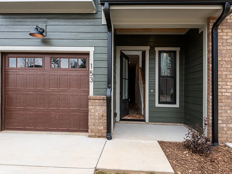 153 Collin Pl — Photo 12