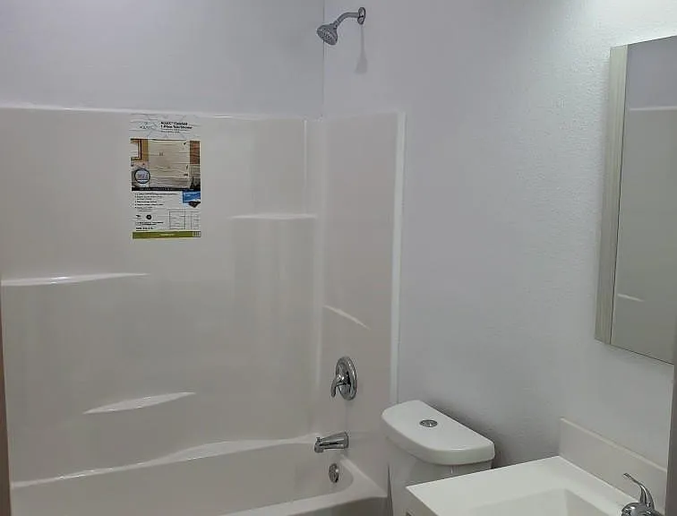 Bathroom 2-3