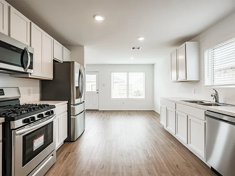 9123 Estes Lakes Dr — Photo 19