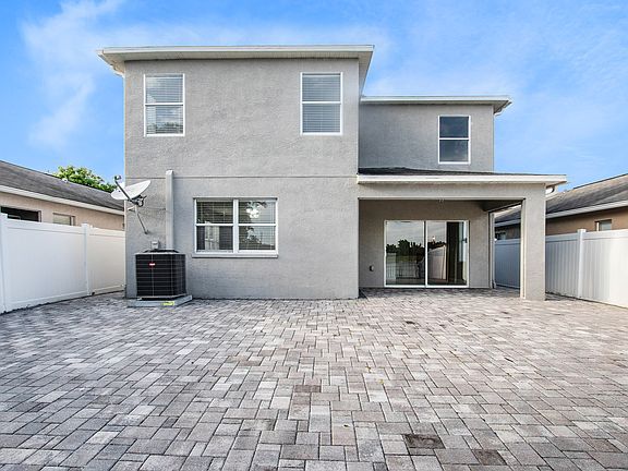 5th image of 31320 Triborough Dr