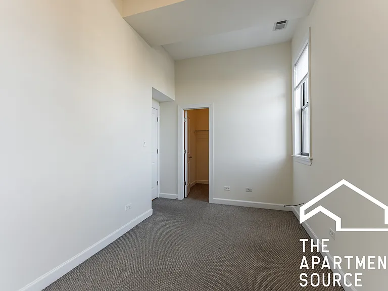 4710 N Sheridan Rd #22S — Photo 7
