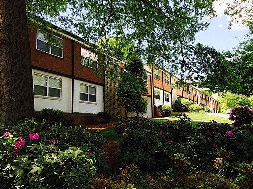 2nd image of 230 S Park Dr APT 10
