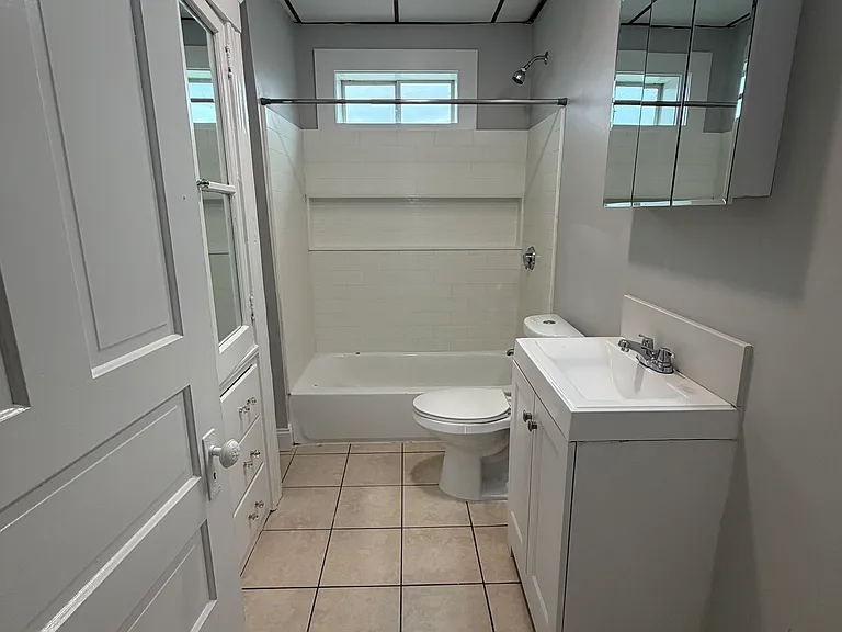 488 Park Ave #3 — Photo 15