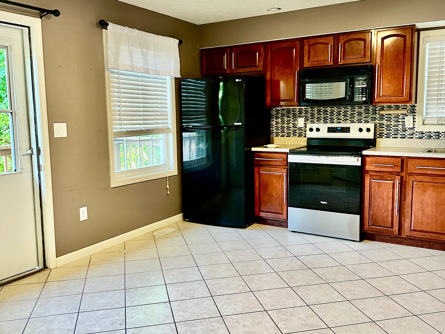 2559 S Addisyn Ln — Photo 2