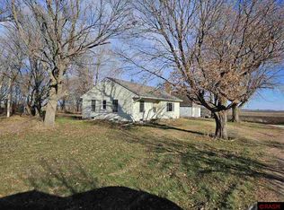 22320 110th St, New Richland, MN 56072