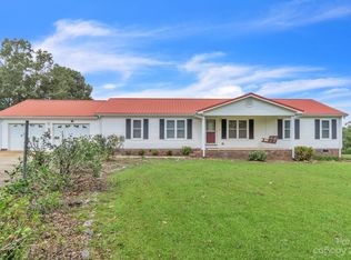 348 W V Thompson Rd, Rutherfordton, NC 28139