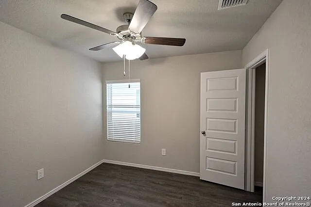 1136 Whitneyway Ln — Photo 16