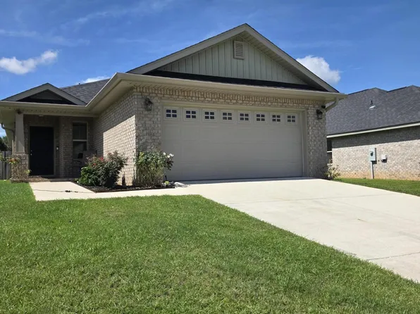 18128 Canal Ct, Gulfport, MS 39503