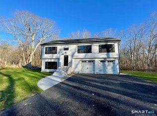 1462 Voluntown Rd, Griswold, CT 06351