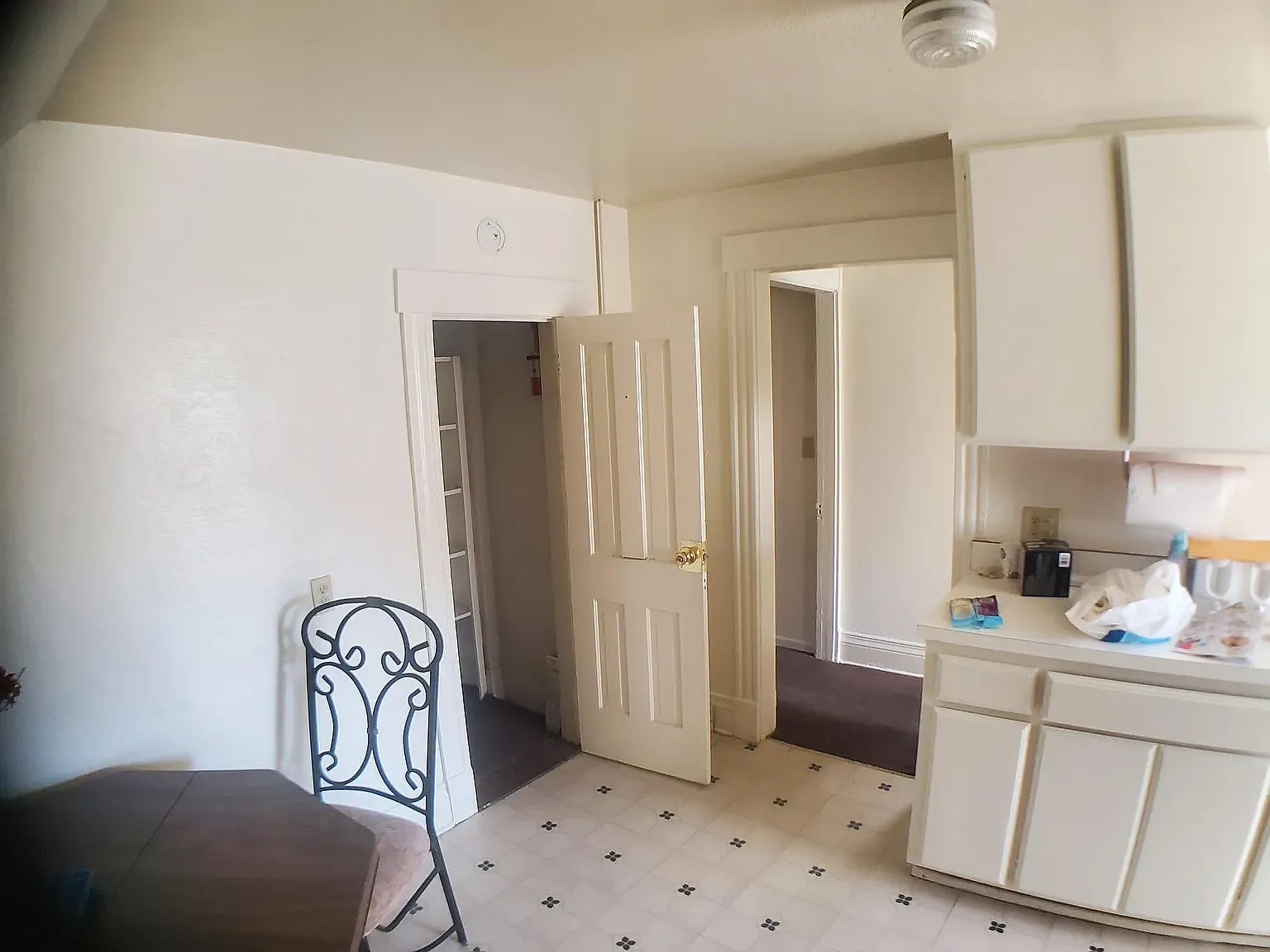 2 bed, 925 sqft, $2,595 — Photo 4