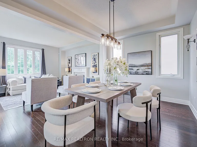 48 Robert Wilson Cres — Photo 22