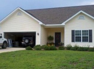 111 Willow Way, Headland, AL 36345