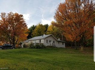 5017 E Tamarack Rd, Edmore, MI 48829