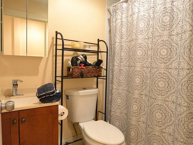 11 Sparhawk St #4A — Photo 12