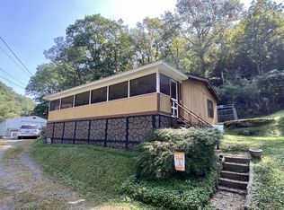 3695 Holmes Creek Rd, Smithville, TN 37166