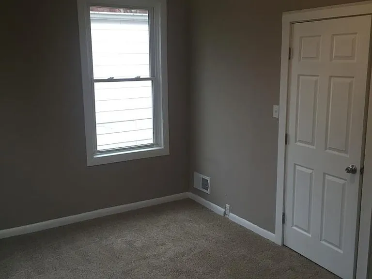 5114 Silver St — Photo 9