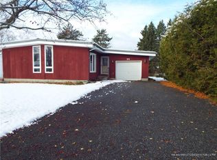 114 Fleetwood St, Presque Isle, ME 04769