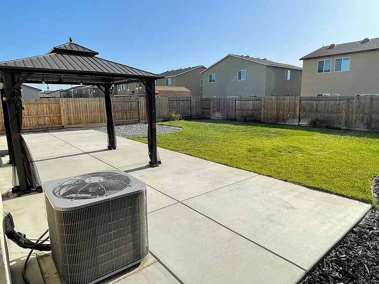 385 Ostrander Ave — Photo 26