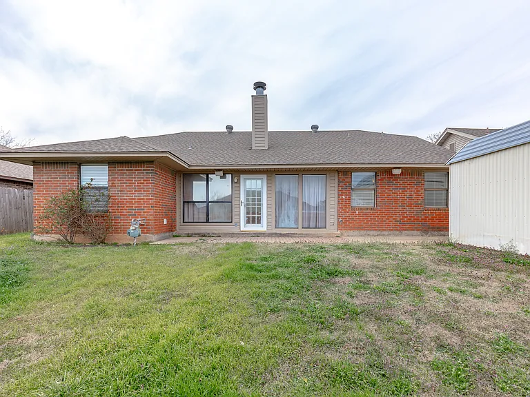 10304 Southridge Ter — Photo 14