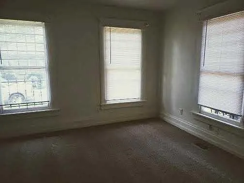 3 bed, 2334 sqft, $1,350 — Photo 3
