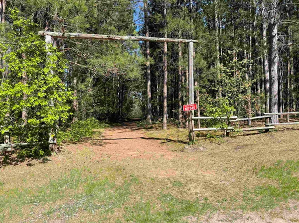 N17840 Pine Tree Square Rd, Pembine, WI 54156