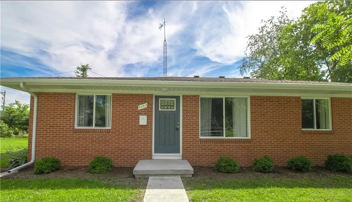 Building Photo - 915 Rimer Dr #A