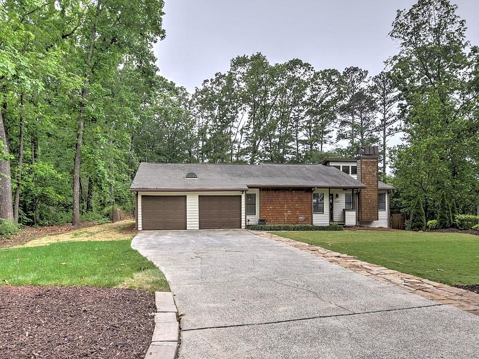 1st image of 3881 Easy Cir NE