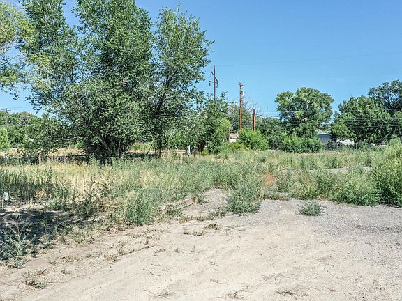 3rd image of 1850 E Blanco Blvd