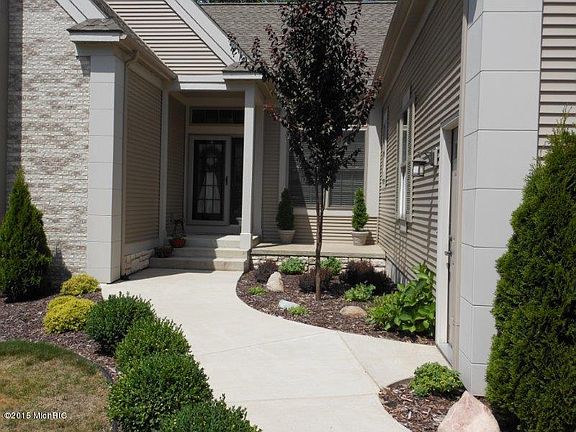 2nd image of 2106 W Glen Ct