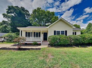 166 Turtle Point Dr, Fuquay Varina, NC 27526