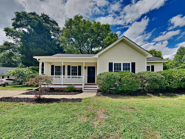 166 Turtle Point Dr, Fuquay Varina, NC 27526