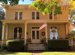 4722 Hansche Rd, Racine, WI 53403